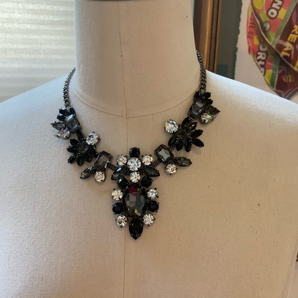 Pretty black and silver necklace